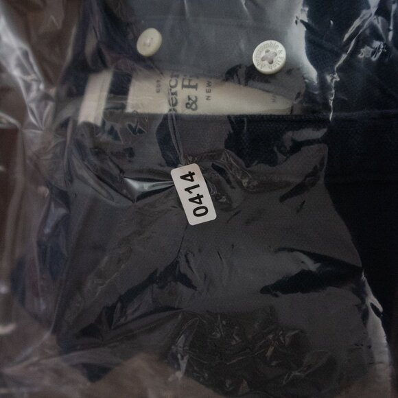 Abercrombie & Fitch 5 Button Up Slim Polo - Picture 7 of 7